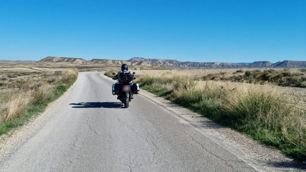 Desert-Bardenas-moto-Espagne-Itinéraires-Evasion