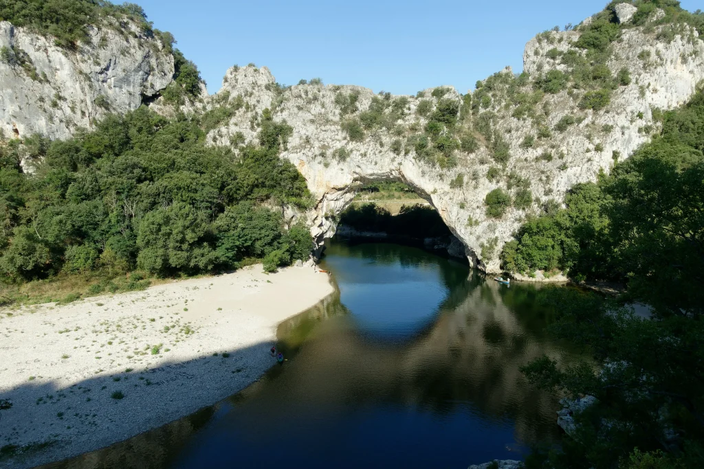Pont d'Arc-Itinéraires Evasion-Circuit moto Gorges Ardèche Tarn
