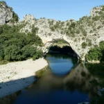 Pont d'Arc-Itinéraires Evasion-Circuit moto Gorges Ardèche Tarn