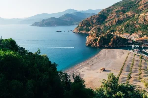 Corse-sable-plage-Itinéraires-Evasion