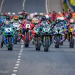 Le départ de la North West 200, la course où Robert Dunlop s’est imposé quinze fois