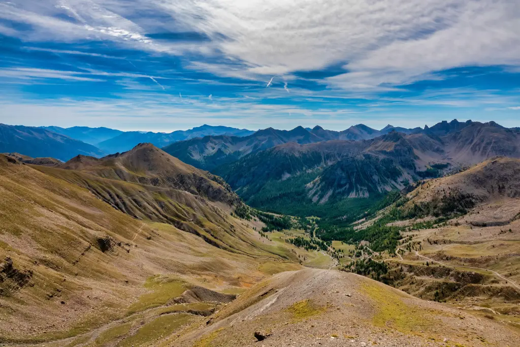 La route du col de la Bonette et la Cime, dans le parc national du Mercantour